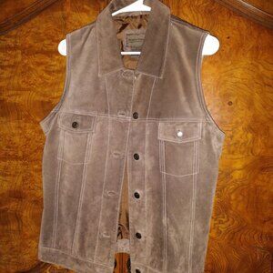 Brandon Thomas Ladies Sz L, Brown Suede Vest with Metal Buttons
